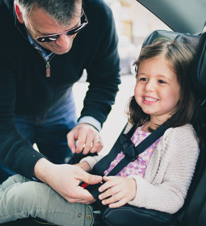 USA IMMI GO (UBER SEAT) PORTABLE CAR SEAT (AGE 9MO-12YO)